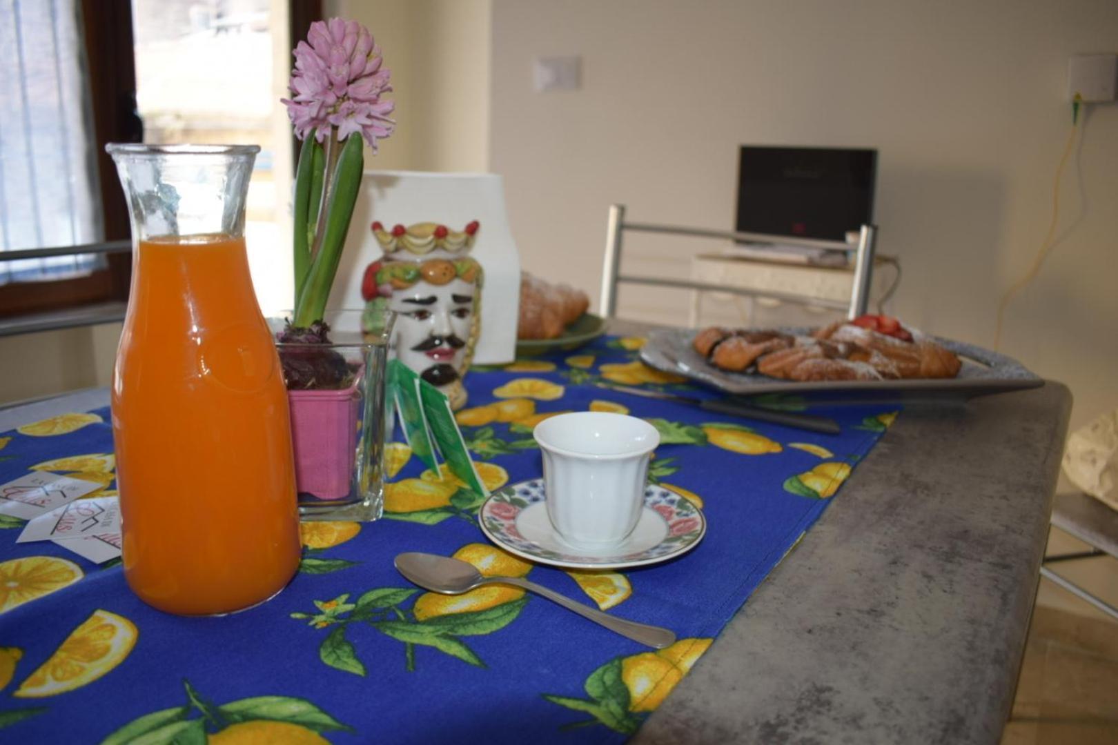 La Casa Di Gus Apartment Palermo Ngoại thất bức ảnh